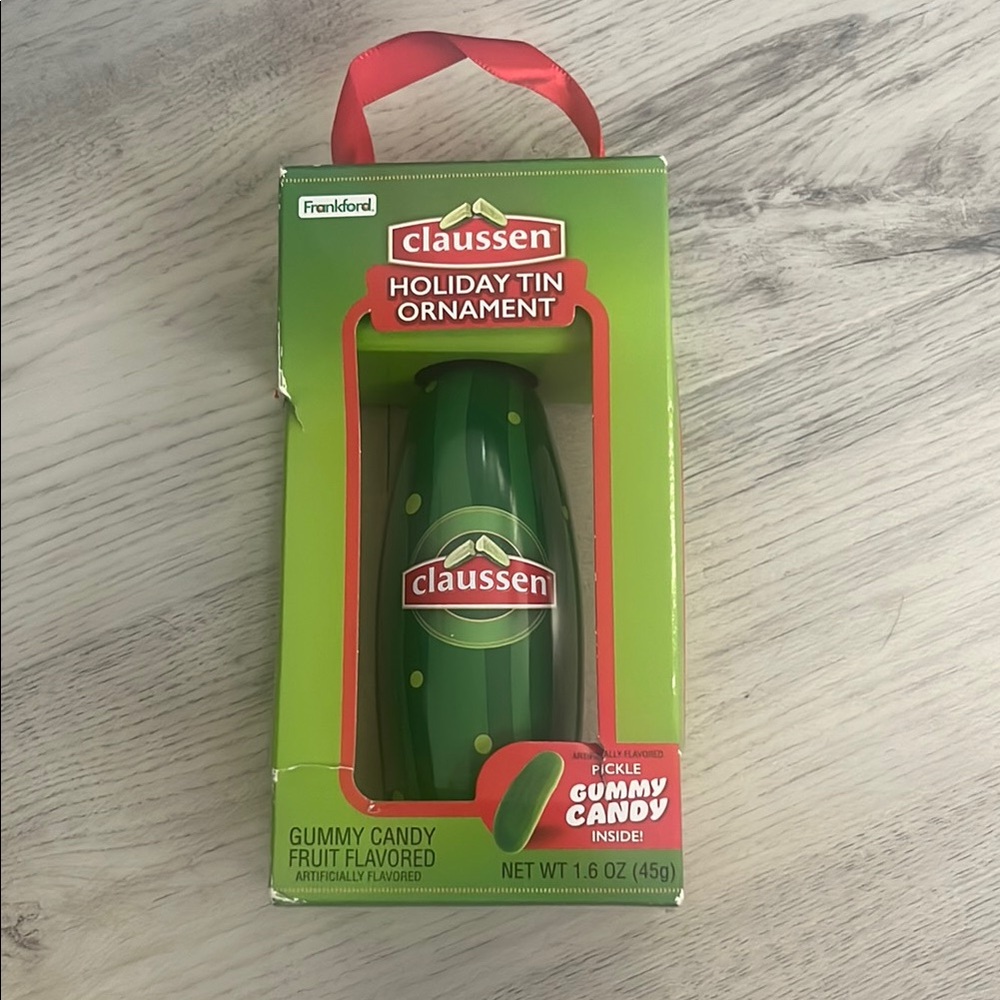 Claussen Holiday Tin Ornament Pickle Gummy Candy NIB